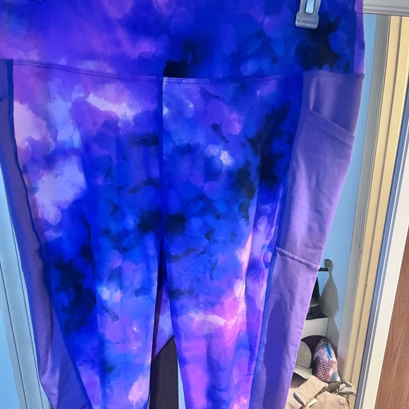 Lularoe workout ‘Rise’ leggings 2xl - Picture 3 of 3